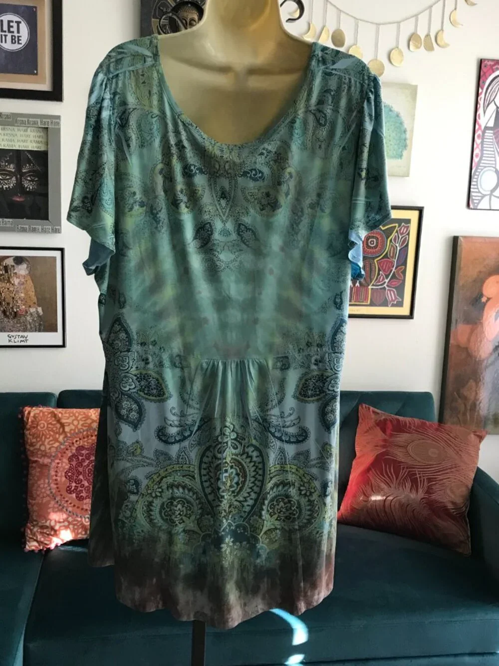 LIVE AND LET LIVE size 3X Green & Blue Sublimation Paisley Beaded Tunic Top